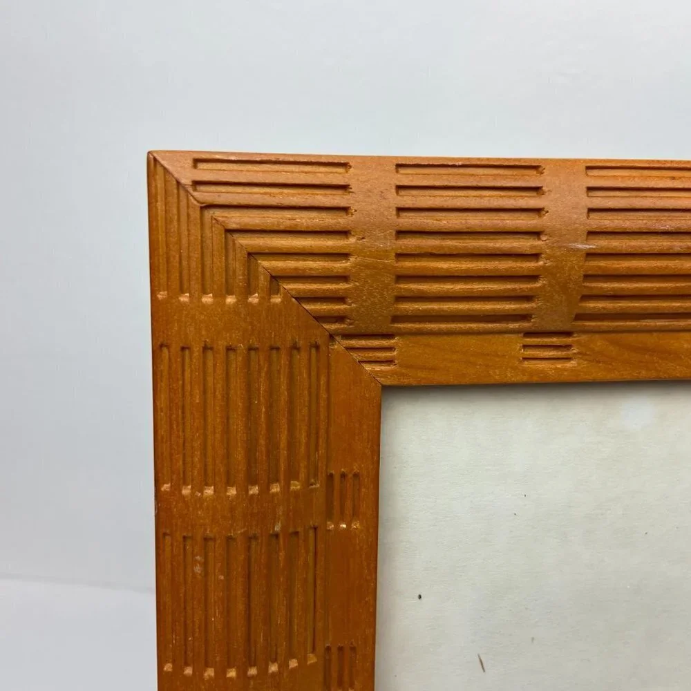 Wooden Frame 8